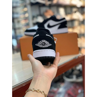 Giày sneaker panda da lộn cổ thấp