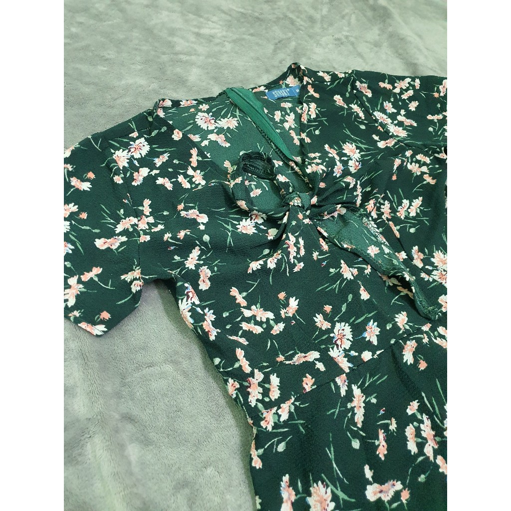 Đầm xoè hoạ tiết hoa nhí chất thun như hình