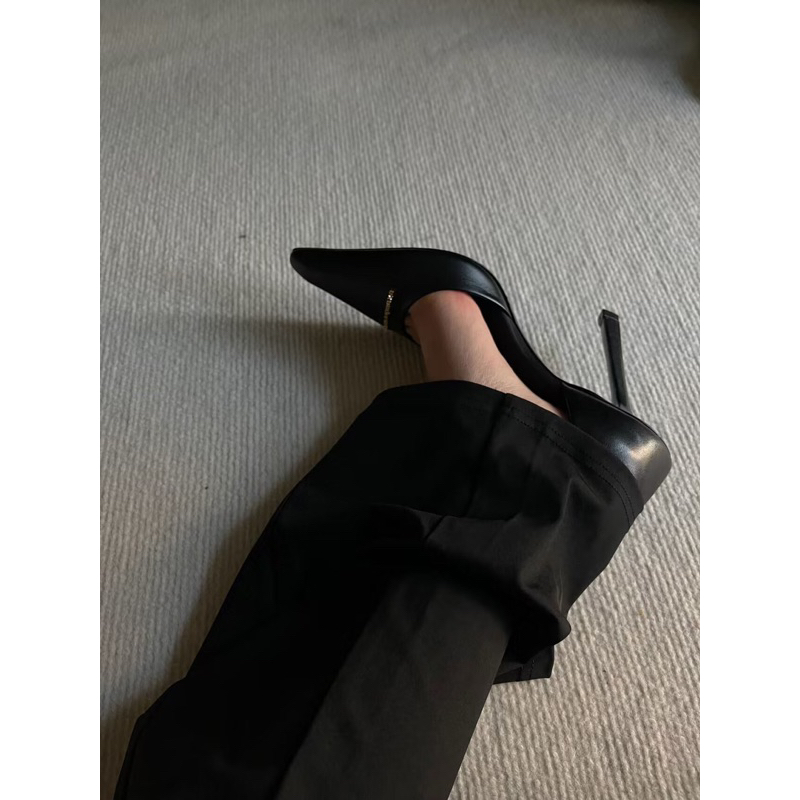 Giày Alex mũi nhọn hở eo sang trọng da mềm 1658A