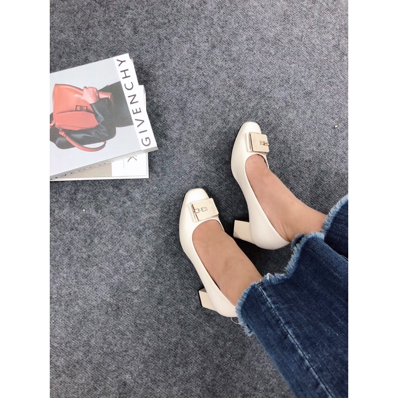 Giày cao gót 5 phân gót vuông kiểu dáng công sở da mềm đẹp Form rộng nên đi lùi size