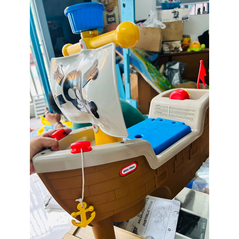 Xe chòi chân Little Tikes tàu cướp biển chính hãng
