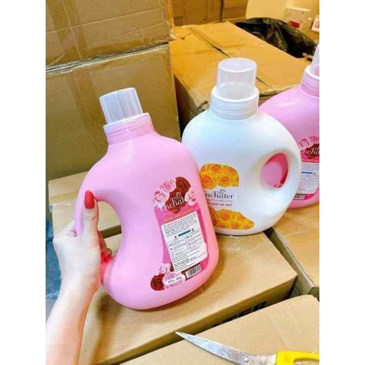 NƯỚC GIẶT ENCHANTER 2L 5IN1 HƯƠNG NƯỚC HOA CAO CẤP