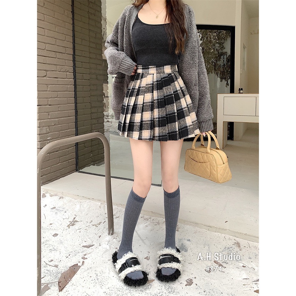 Chân váy xếp li dạ kẻ ngắn basic Hari GenZ 874 P4K14