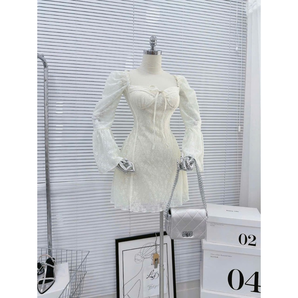 Đầm váy nữ ren cúp xòe tay loe Erica Dress