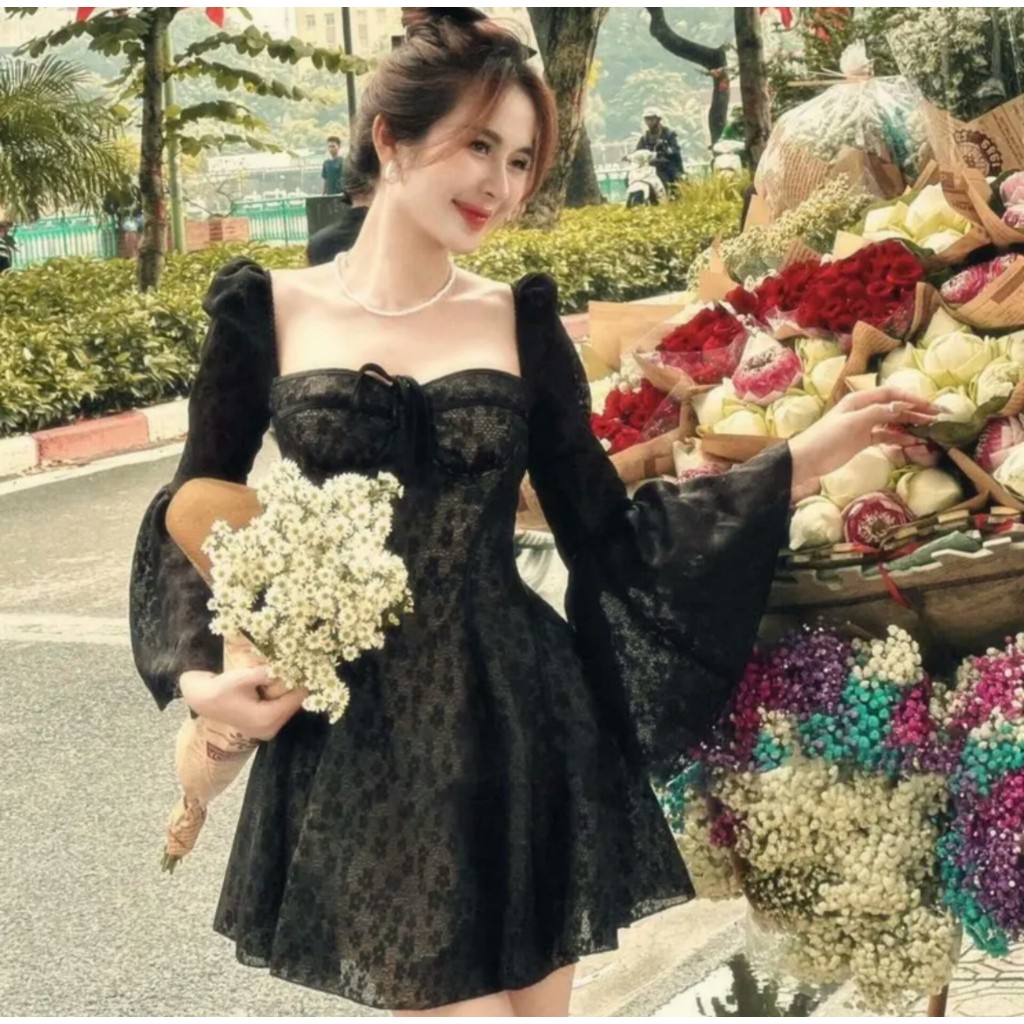 Đầm váy nữ ren cúp xòe tay loe Erica Dress