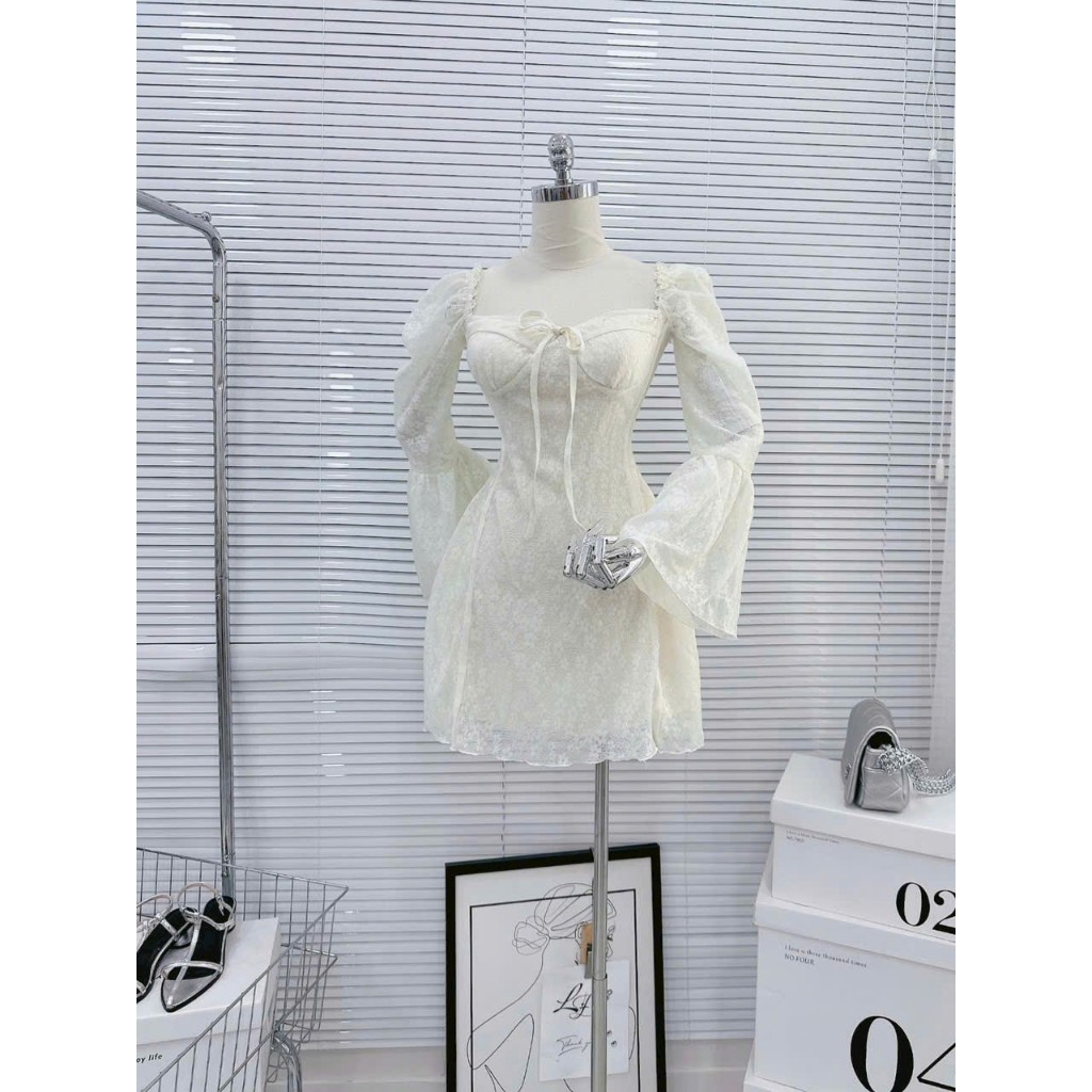 Đầm váy nữ ren cúp xòe tay loe Erica Dress
