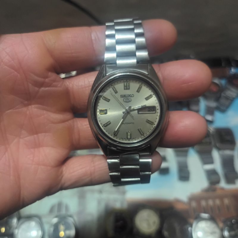 Đồng hồ Seiko 5 automatic máy 7009 lịch bơm zin cổ