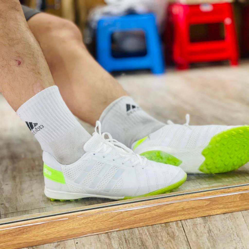 Giày Đá Banh Sân Cỏ Nhân Tạo Winbro Top Sala - Chắc Chân, Độ Bền Cao