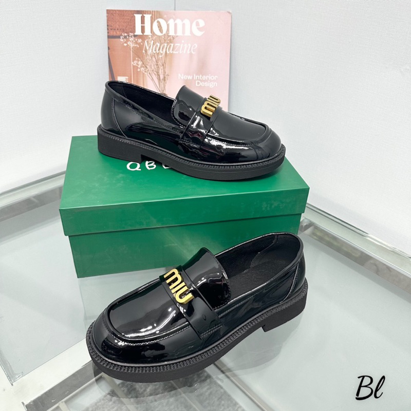 Giầy Moca Miu Khoá Ngang Đen Bóng/Mờ Full Size 35-39  -  By Anh Dinh Phuong