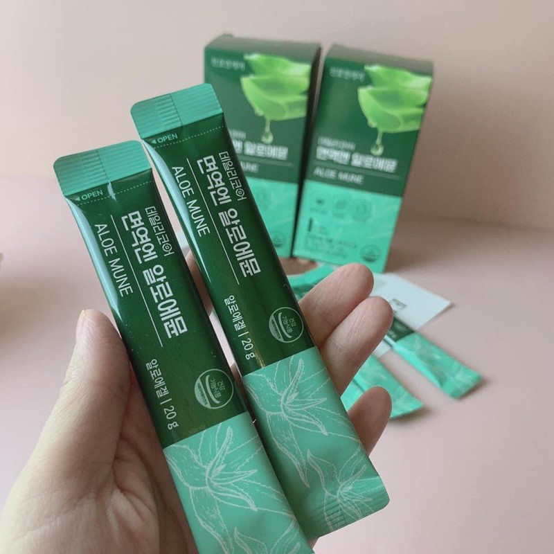 Thạch Nha Đam Dưỡng Nhan Chunho Ncare Cho Cả Nam Và Nữ – Hộp 15 Thanh | Xù Korea