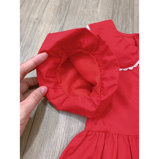 Váy đỏ thêu hoa Melisa