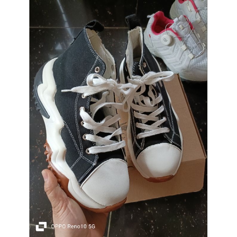 Giày dép lẻ size hàng new  shop tự  chụp thanh lý giá rẻ.