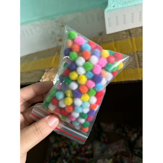 Pompom đủ sắc màu