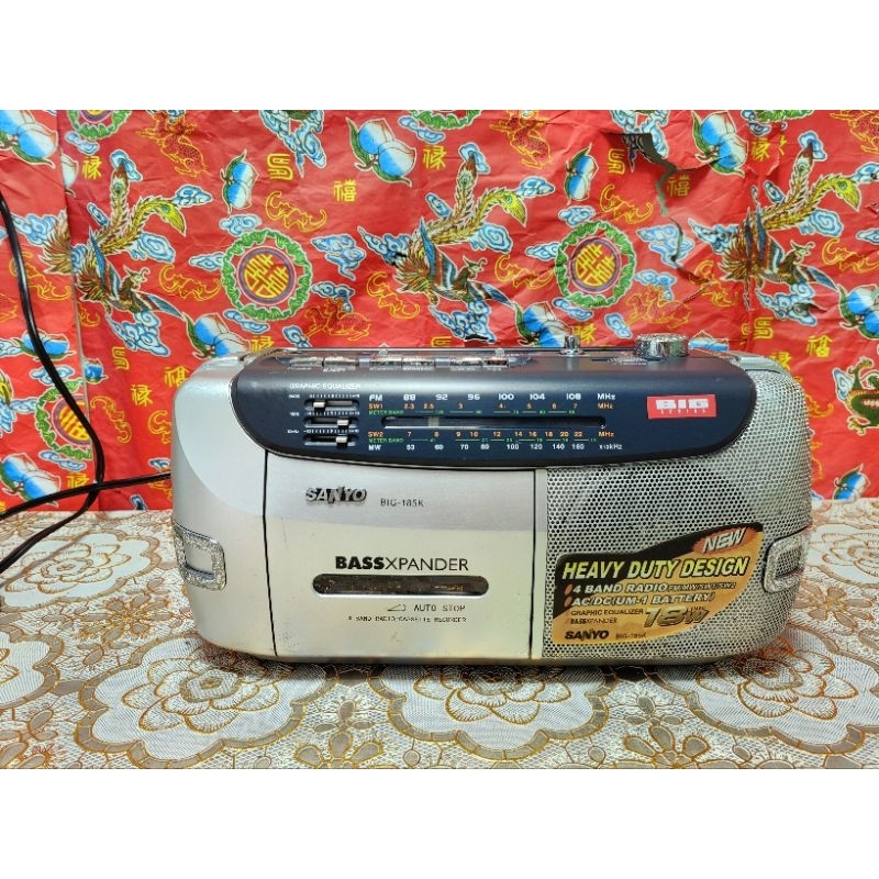 Đài cổ radio cassette SANYO BIG-185k/điện 220v