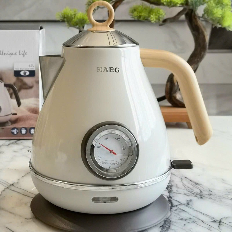 Ấm Đun Nước Siêu Tốc AEG Phong Cách Retro Cao Cấp Có Hiển Thị Nhiêt Độ