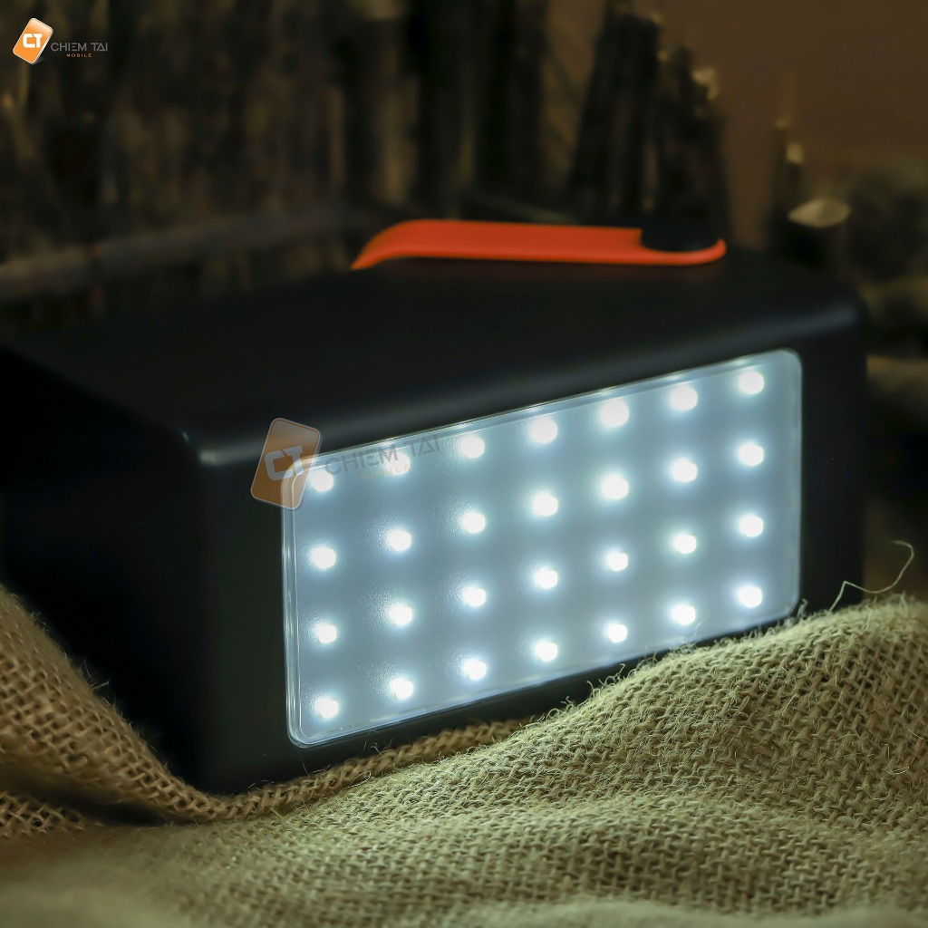 Pin sạc dự phòng tích hợp đèn LED 90000mAh 22.5W Hoco J107