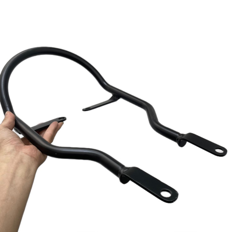 Tay dắt xe XSR155, Vòm tròn cổ điển