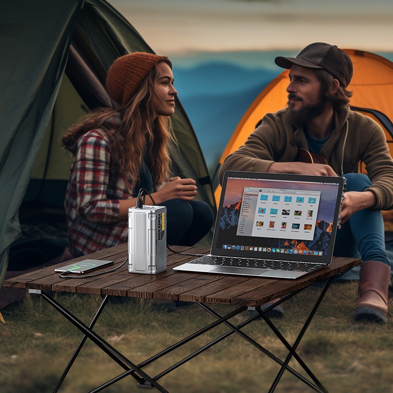 Pin dự phòng sạc siêu nhanh 100W WEKOME WP-08 50000mAh sạc cả laptop có đèn pin - TypeC out 100W / 60W và USB out 22.5W