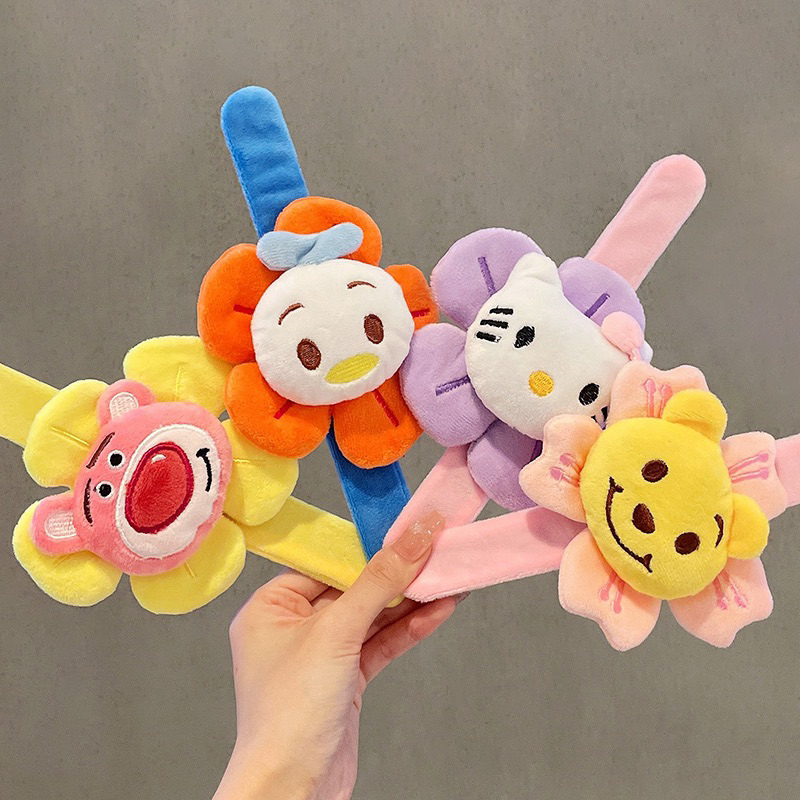 Vòng tay vải nhung dạ /đồng hồ đeo tay /dvòng tay Noel/đồ chơi trẻ em /quà tặng học sinh trong mùa giáng sinh cho bé