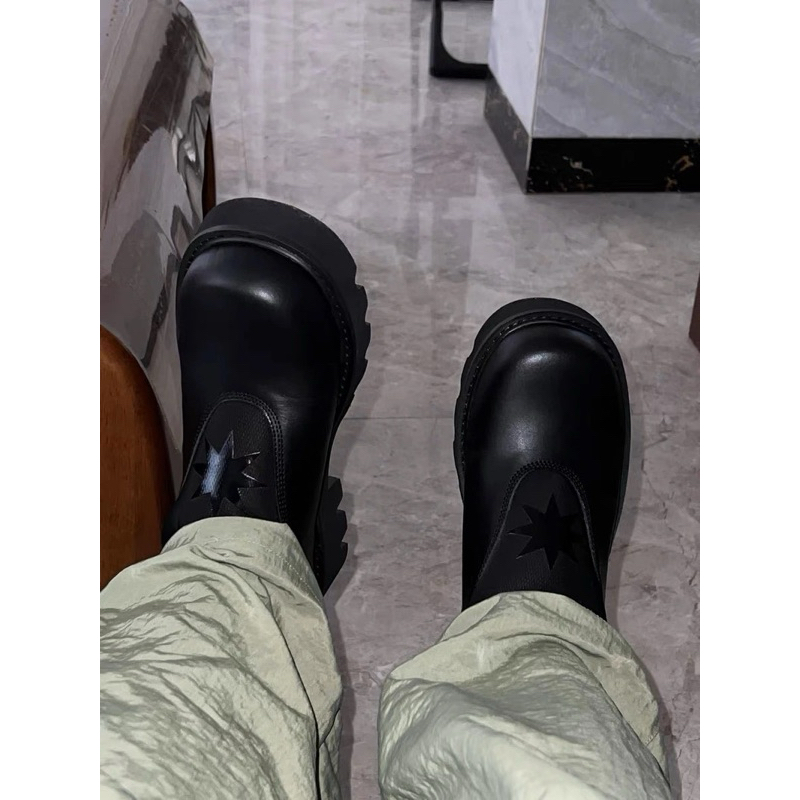 KAMI ANGER MULE - Giày lười sục da pu thu đông nam cleanfit