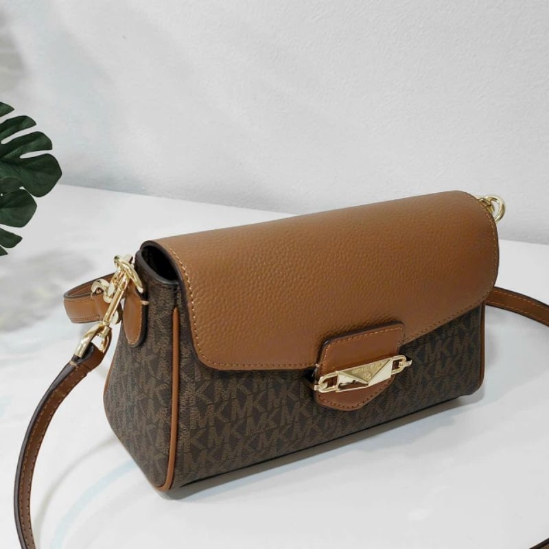 Túi đeo chéo M.K da thật sang chảnh