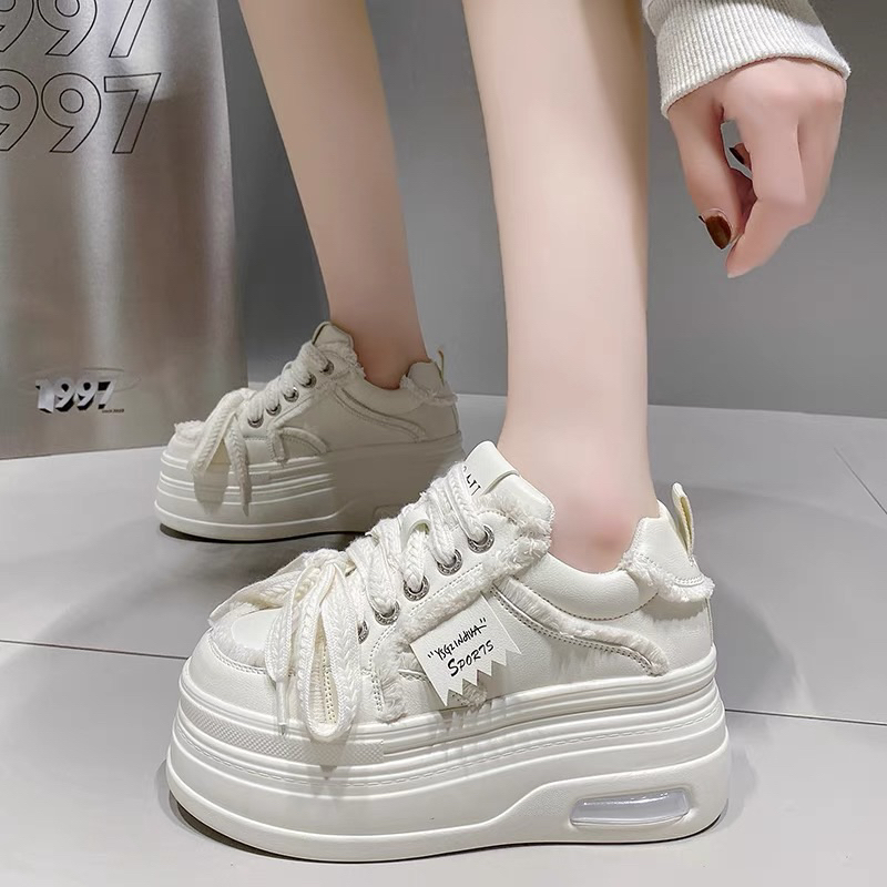 Giày thể thao nữ đế bánh mỳ 8cm