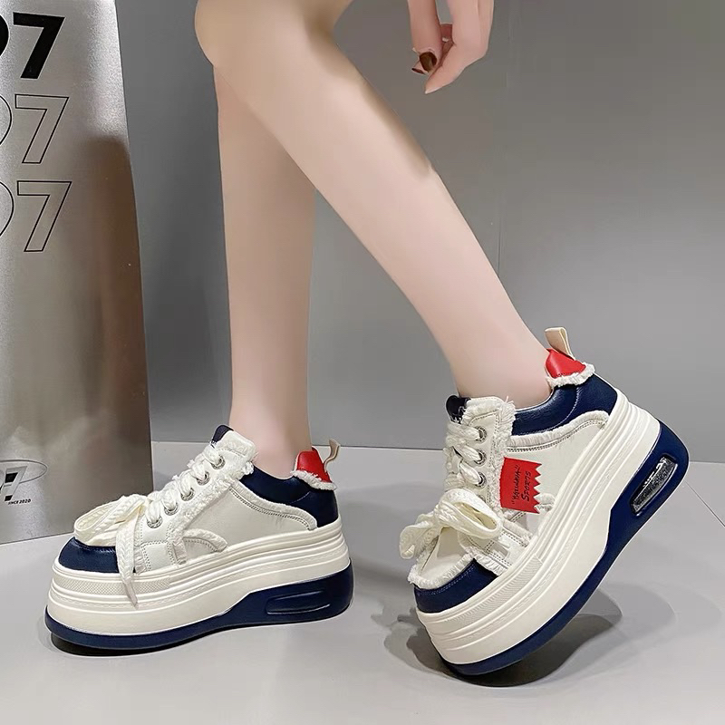 Giày thể thao nữ đế bánh mỳ 8cm