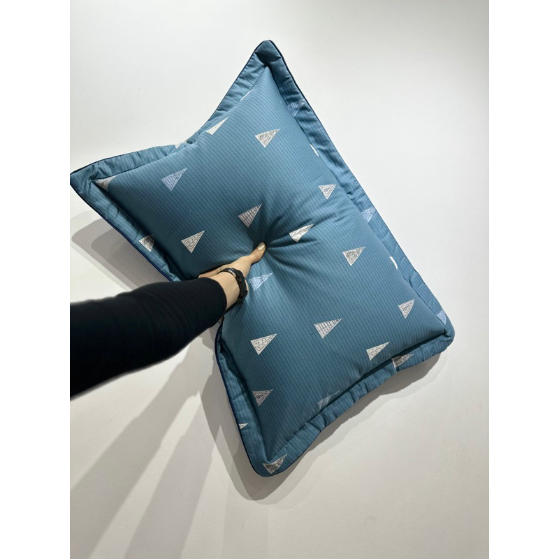 Vỏ Gối Cotton Lụa Hàn Quốc Lót Bông Mềm Mại Có Khoá Kéo Size 45 x 65