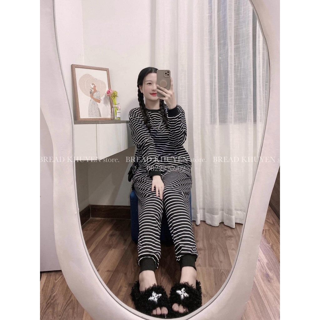 Set Bộ Đồ Nữ Áo Thun Dáng Dài Kẻ Ngang Thêu Cô Gái Mix Quần Xuông Dáng Dài Bo Gấu Freesize