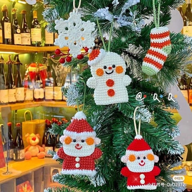 Móc khóa, tráng trí Ông già noel, người tuyết bằng len handmade