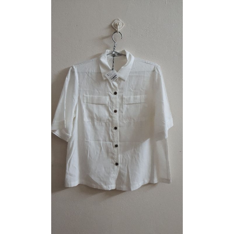 Áo sơ mi trơn ngắn tay_ Madelen
