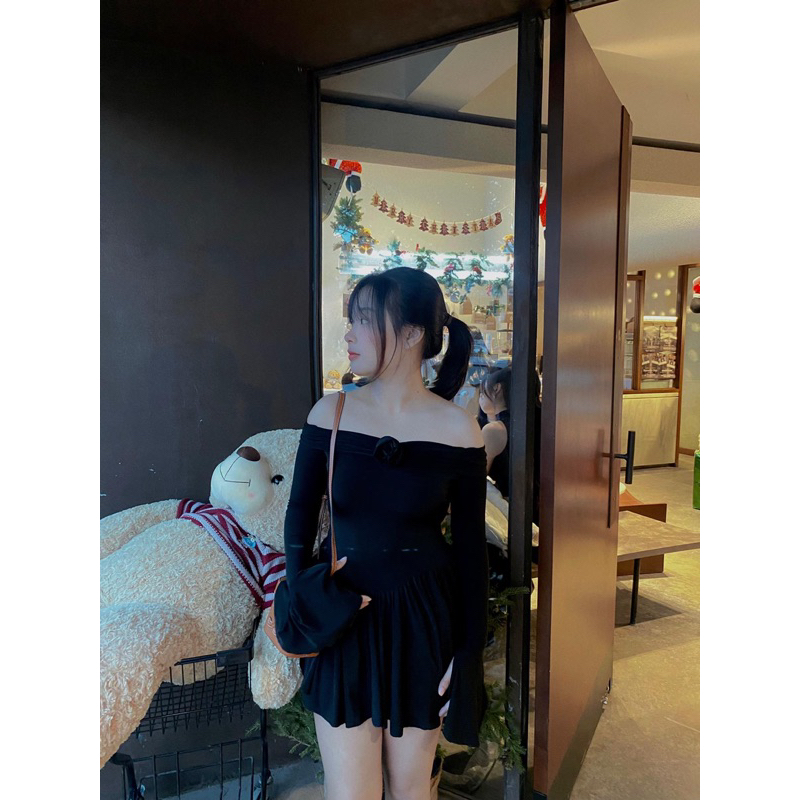 Váy xoè tay tiểu thư