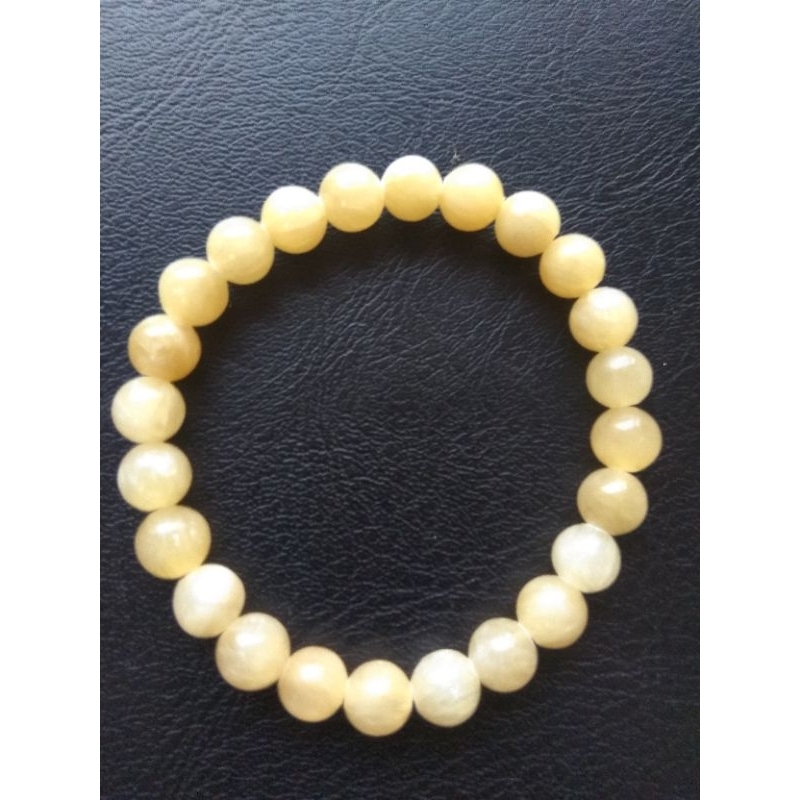 Vòng tay đá không có lớp bóng