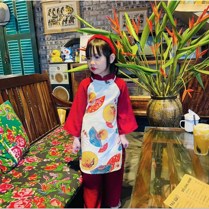 Áo dài hoạ tiết quạt bé gái