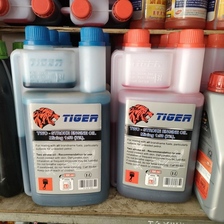 Nhớt động cơ 2 thì Tiger 1 lít