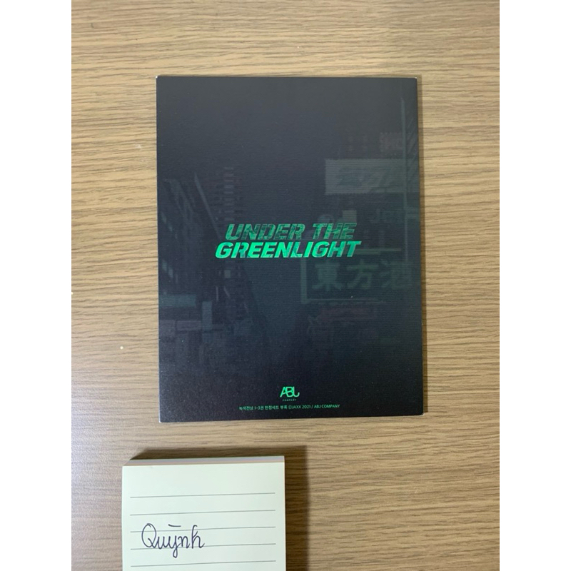 Pc gập Under the green light