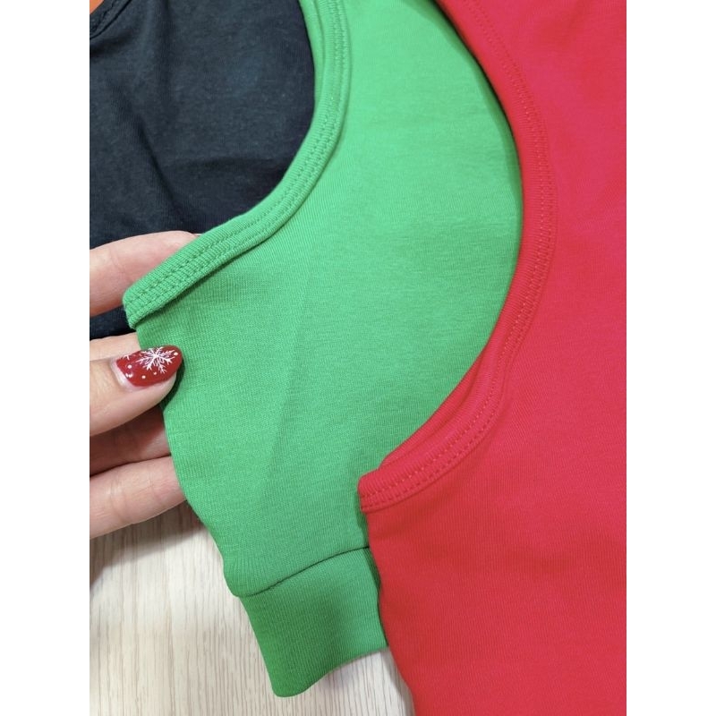 Áo kiểu chéo hở vai viền màu in logo chà néo cực xinh , chất thun gân mềm mịn mát ly alohastore1