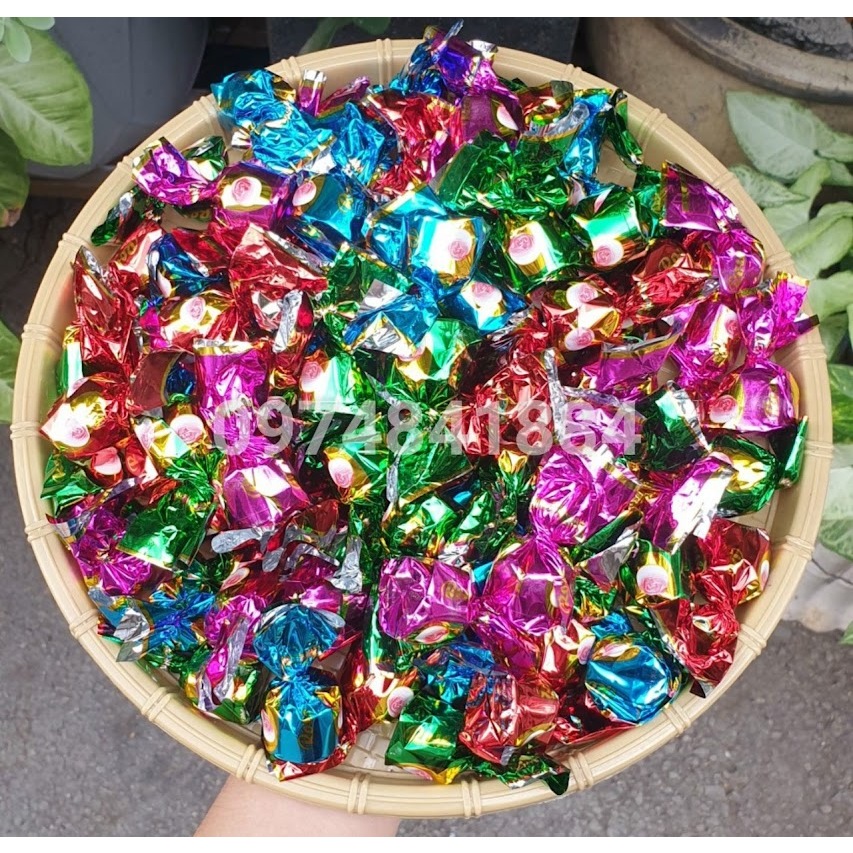 Túi 1kg socola hoa hồng xoắn