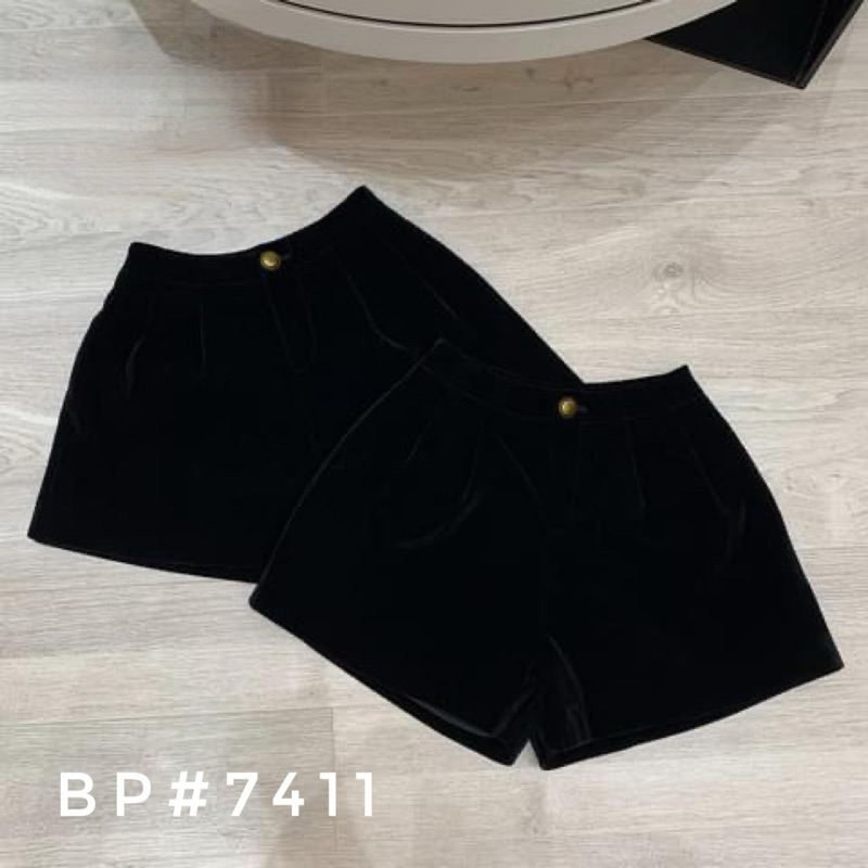 QUẦN SOOC NHUNG 1 KHUY CHUN SAU CẠP CAO HÀNG QCL1 MS22566