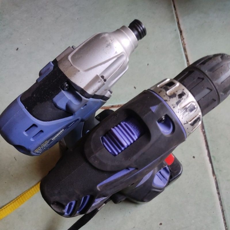 Máy bán vít,khoan,hiachi 12v