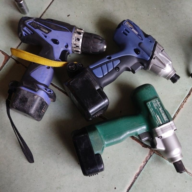 Máy bán vít,khoan,hiachi 12v