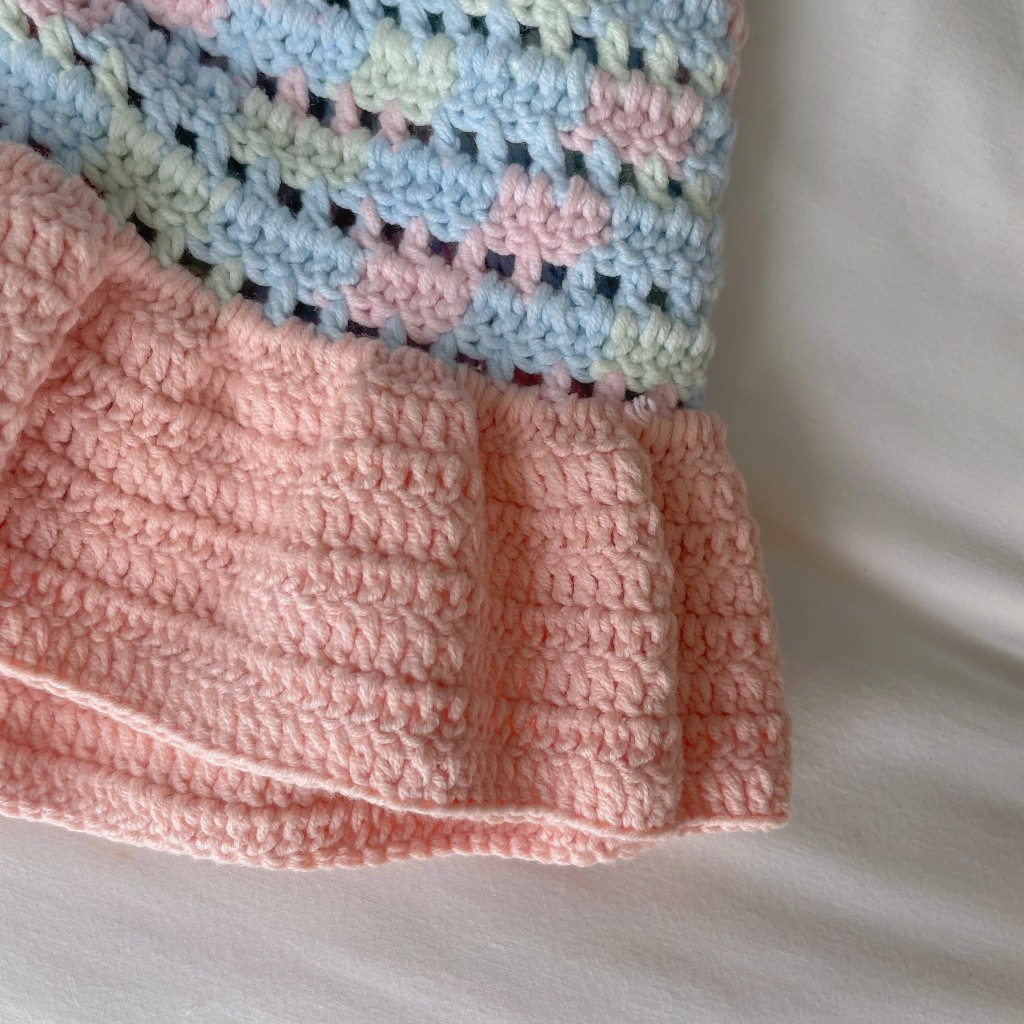 Áo croptop len handmade Rose vibe