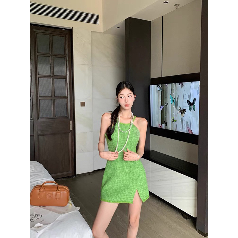 Đầm dạ Tweet cổ yếm