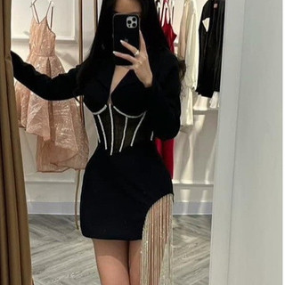 Váy cổ vest xòe ngắn phối dây tua rua 1 bên 271123