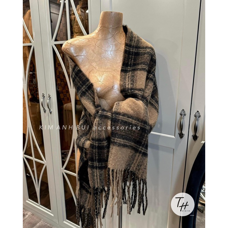Khăn Choàng Len Kẻ Kim Anh Bùi