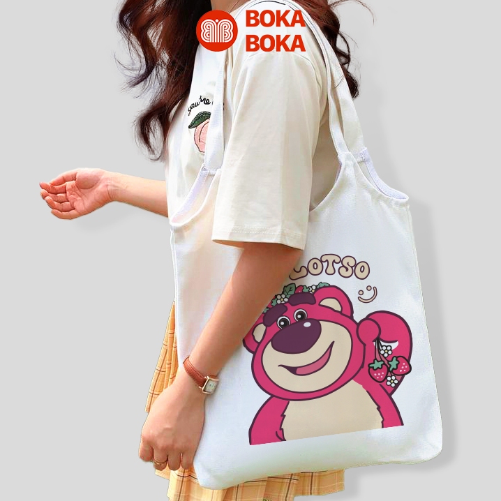 Túi Tote Vải Canvas Quai Tròn Gấu Dâu Hồng Lotso Có Khóa