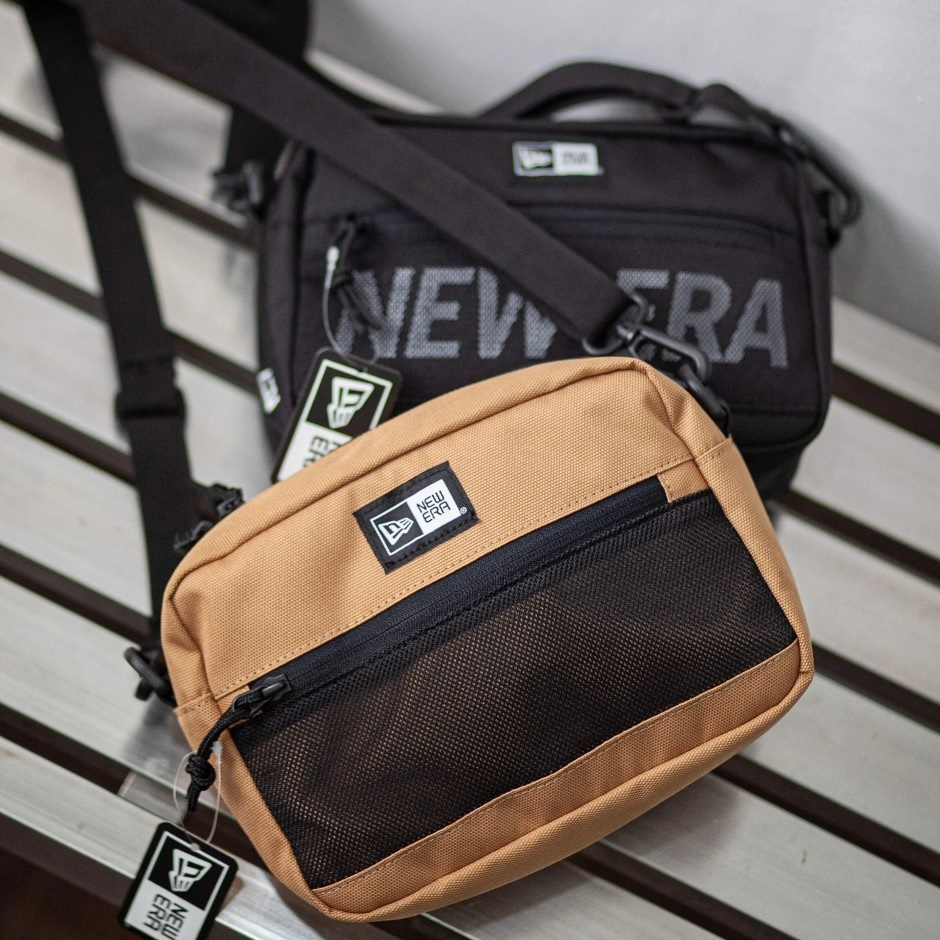 Túi đeo chéo thời trang nam nữ unisex New Era Shoulder Pouch Bag Brown xuất dư