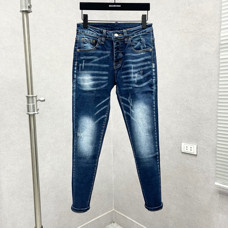 Quần jean bò nam Dsq2 xanh slimfit trơn cào xước in hình lá phong đỏ chữ ICON túi sau đơn giản QJ389P