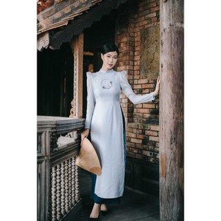 Minx - áo dài tơ thêu tay ngọc lam