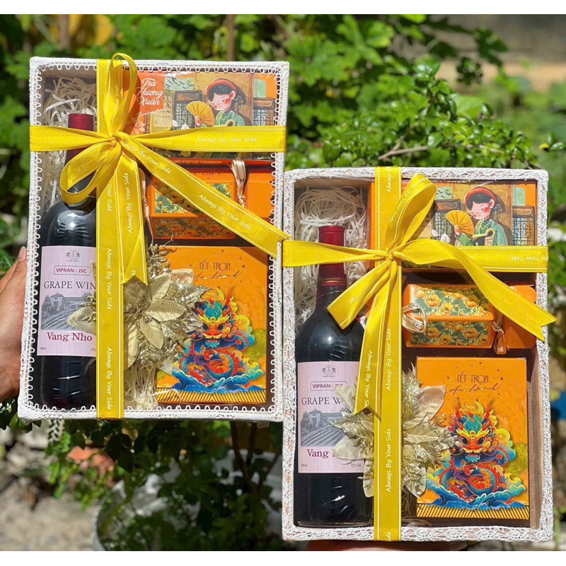 SET QUÀ TẾT BÁNH KẸO TRÀ VÀ 1 CHAI VANG  2024
